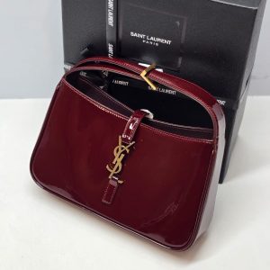 Shoulder Bag – Iconic Elegance, Perfectly Recreated 5